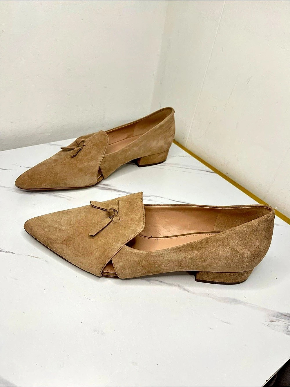 Cole Haan Women’s Whiskey Suede Pointed Toe Bow Slip-On Ballet Flats 10.5 B